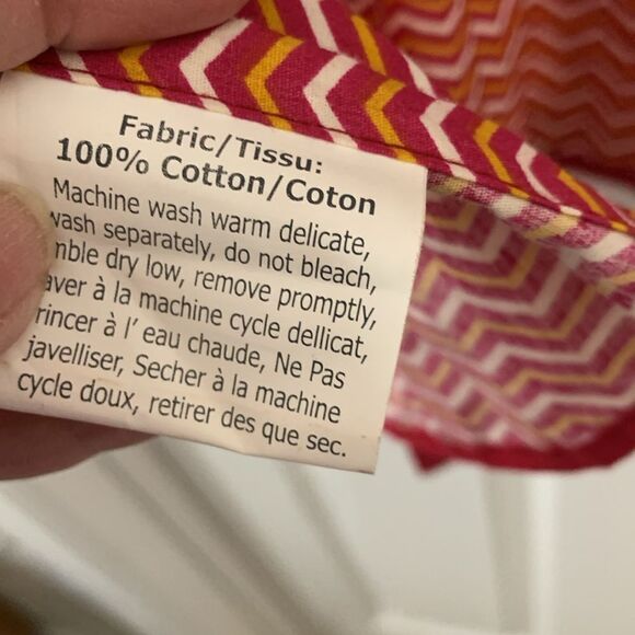 Simply Envogue pocketed apron with scalloped bottom.  See all photos - Picture 4 of 10